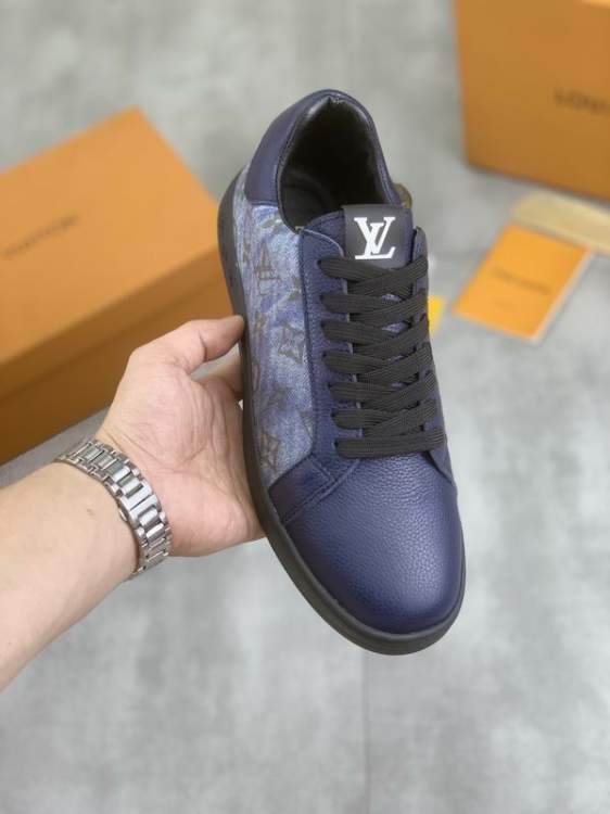 Picture of Louis Vuitton Shoes _SKULVsz38-44mnf050415344
